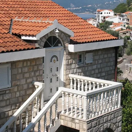 Apartments Sana Свети-Стефан Экстерьер фото
